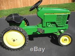 john deere 7600 pedal tractor