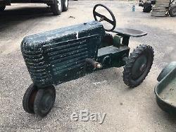 1951 OLIVER 88 SMALL CLOSED GRILL PEDAL TRACTOR And Wagon Eska Vintage Rare