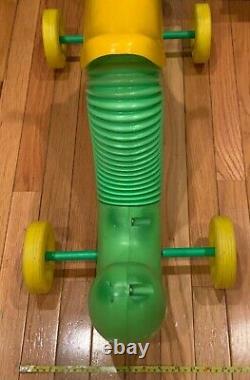 1970's Hasbro Inch Worm Kids Vintage Riding Toy Clickety Sound Green & Yellow