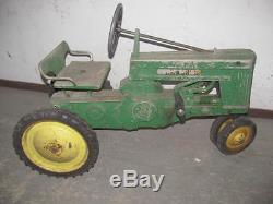 Antique / Vintage Eska John Deere Model 60 Farm Pedal Tractor
