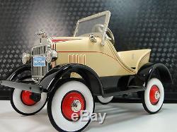 A Light Yellow Pedal Car 1930s Ford Rare Show T Vintage Sport Midget Model