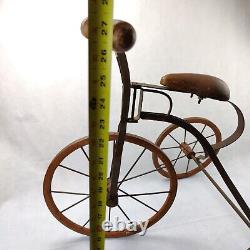 Antique Metal Tricycle/Original Iron Frame /Photography Props/Movie Set Design