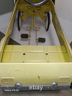Antique Vintage-Taxi Cab Metal Pedal Car Instep City Taxi