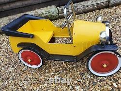 Brum Vintage Pedal Car