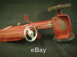 COLLECTORS VINTAGE ETRL International Harvester tractor model 404 PEDAL CARS