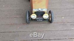 Kids Children's vintage Classic Ride On Metal Pedal Car Toy