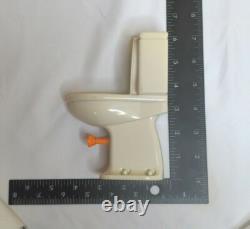 Lanard Toys Toilet shaped Water Squirt Gun Pistol Rare bathroom humor 1999 Vtg