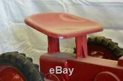 MINT Vintage 1952 Farmall 560 metal riding pedal tractor toy