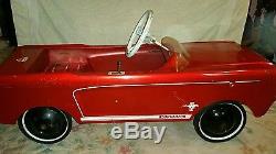 MUSTANG VINTAGE PEDAL CAR WOW