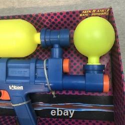 NEW Vintage Larami Super Soaker 100 Water Gun 1990 Original Box NIB