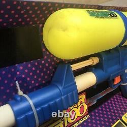 NEW Vintage Larami Super Soaker 100 Water Gun 1990 Original Box NIB