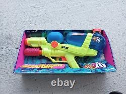 New In Box Vintage 1997 Super Soaker XP 70 Larami Damaged Box Very Good