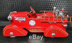 Pedal Car 1929 Ford Truck Fire Engine Red Vintage Midget Metal Show Model Art