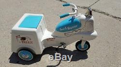 Pristine Vintage Murray Good Humor Pedal Car