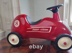 RETIRED Vintage Model 8 METAL Radio Flyer Little Red Roadster Toy Ride On Car