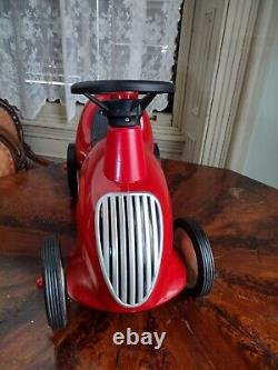 RETIRED Vintage Model 8 METAL Radio Flyer Little Red Roadster Toy Ride On Car