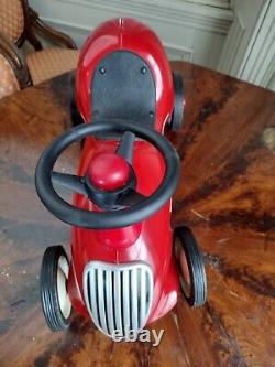 RETIRED Vintage Model 8 METAL Radio Flyer Little Red Roadster Toy Ride On Car