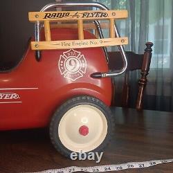 Radio Flyer Fire Engine No. 9 Ride 0n Metal Toy Truck Vintage Model 909