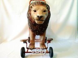 Rare Vintage 1950s Tri-ang L. Bros LTD. Childrens Ride-on Lion Push Toy