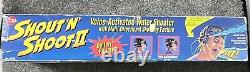 Shout'N' Shoot II 2 Cap Toys Inc 1994 Vintage Water Gun Super Soaker RARE