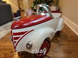 Starbucks Vintage Limited Edition 2002 Gendron Holiday Pedal Car