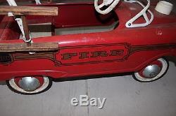 Vintage 1960's Murray Super Deluxe Fire Truck Pedal Car Hook Ladder Fire Chief