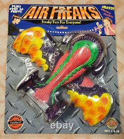 VINTAGE 1998 Air Freaks FLYING EYEBALL VERY RARE! Limited Edition MADBALLS NEW