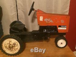 VINTAGE ALLIS CHALMERS ERTL TOY PEDAL TRACTOR 7045 MODEL A 64