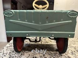 VINTAGE AMF JET SWEEP PEDAL CAR 60's Metal 501 Excellent Condition