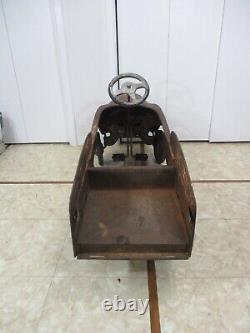 VINTAGE MURRAY PEDAL CAR RANCH STATION WAGON with SAD FACE Ready for RESTORATION