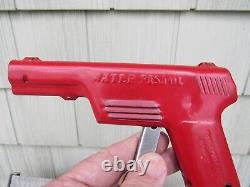 VINTAGE ORIGINAL 1940's WYANDOTTE TOY WATER PISTOL #18 SQUIRT GUN NOT A CAP GUN