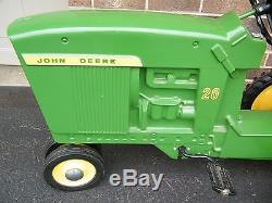Vintage Original John Deere 20 Pedal Tractor Model D-65 Ertl Dyersville Iowa USA