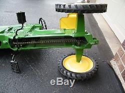 Vintage Original John Deere 20 Pedal Tractor Model D-65 Ertl Dyersville Iowa USA