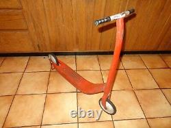 VINTAGE TOY KIDS SCOOTER HARD RUBBER TIRES & FOLD DOWN KICK STAND 28 x 30 x 4 in