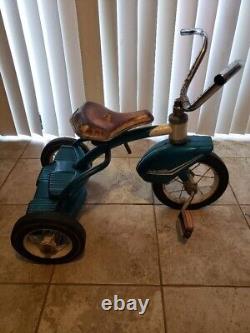 VINTAGE TURQUOISE TROXEL TRICYCLE (Ready to Ride!)