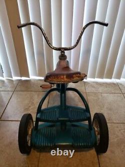 VINTAGE TURQUOISE TROXEL TRICYCLE (Ready to Ride!)