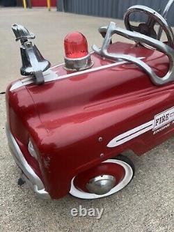 VTG 1950s Pedal Car RADIO FLYER Fire Engine No 9