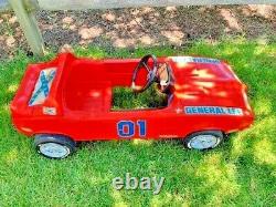 VTG 1982 The Dukes Of Hazzard General Lee Pedal Car with Free Dukes Trash Can