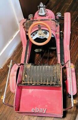 VTG FAO Schwartz Big Red Fire Truck Pedal Car