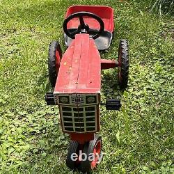 VTG International Red Pedal Tractor with Red Cart Wagon