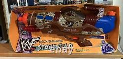 VTG Super Soaker Rattle Snake STONE COLD Water Gun WWF 1999 #5903 Hasbro WWE
