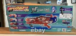 VTG Super Soaker Rattle Snake STONE COLD Water Gun WWF 1999 #5903 Hasbro WWE