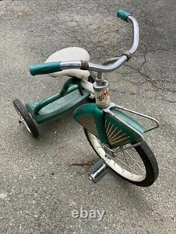 Vintage 1950's Midwest Industries Tricycle VG
