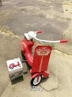 Vintage 1950s-1960s Super Sonda Vesta Pedal Car Scooter Chain Driven Bike Red