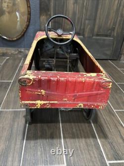 Vintage 1950s AMF Pacer Metal Pedal Car Automobile Collectable