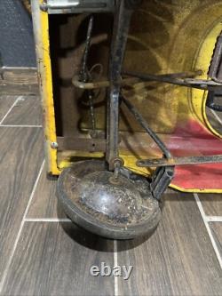 Vintage 1950s AMF Pacer Metal Pedal Car Automobile Collectable