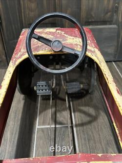 Vintage 1950s AMF Pacer Metal Pedal Car Automobile Collectable