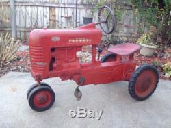 Vintage 1950s Eska -McCormick Farmall 400 Pedal Tractor