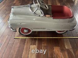 Vintage 1950s Murray Buick Torpedo Pedal Car