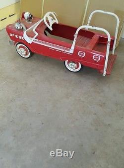 Vintage 1950s Murray fire truck pedal car ORIGINAL